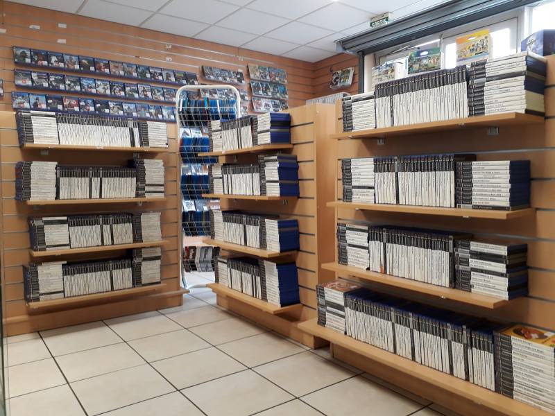 Achat de jeux vidéos playstation 2 d'occasion à pessac proche Bordeaux